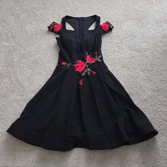 Chic Black Dress with Red Floral Embroidery, Like New, Sz 2/4 - Picture 5 of 11